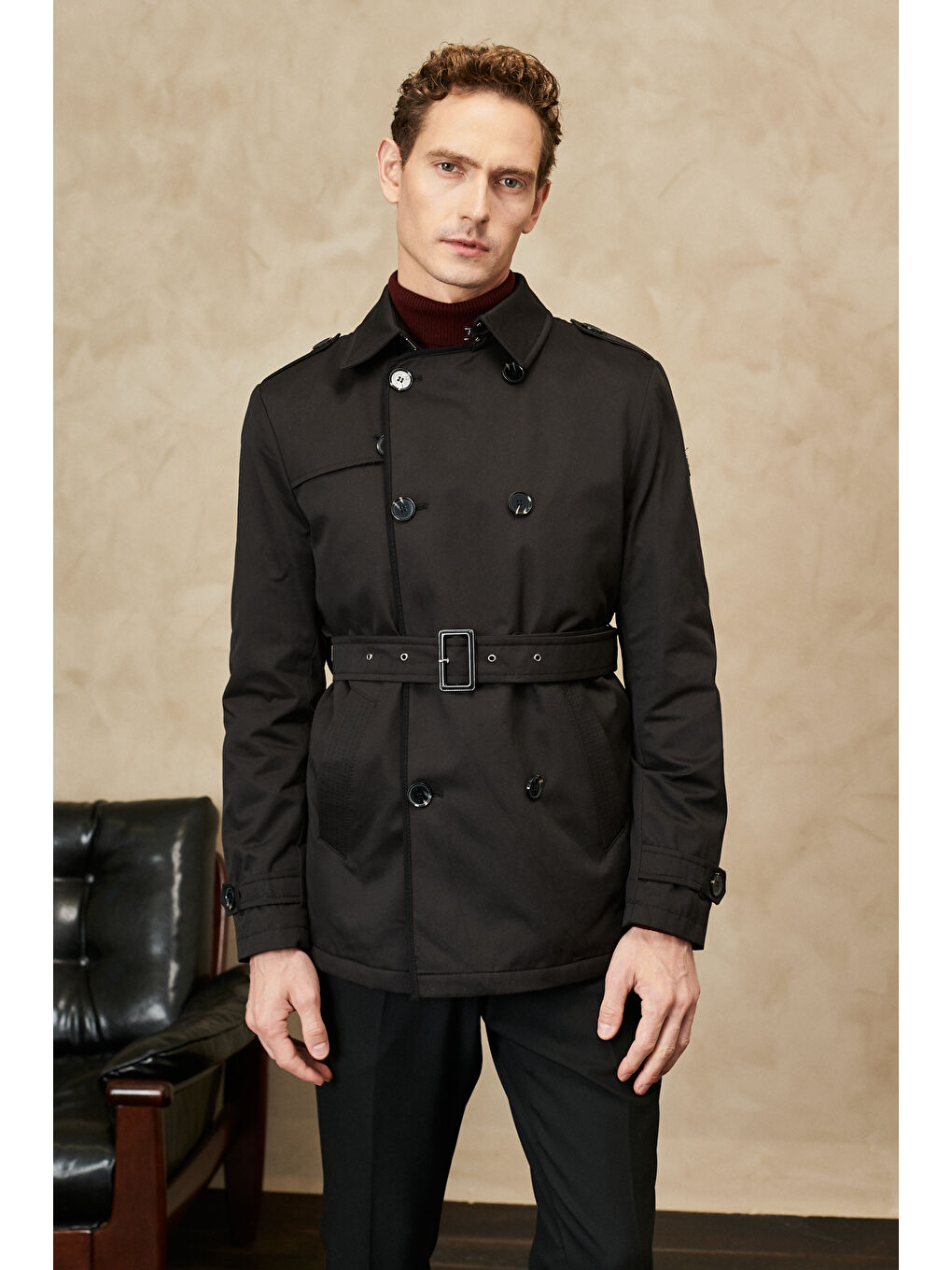 Erkek Siyah Standart Fit Normal Kesim Bebe Yaka Beli Kemerli Pamuklu Kışlık Trençkot-2