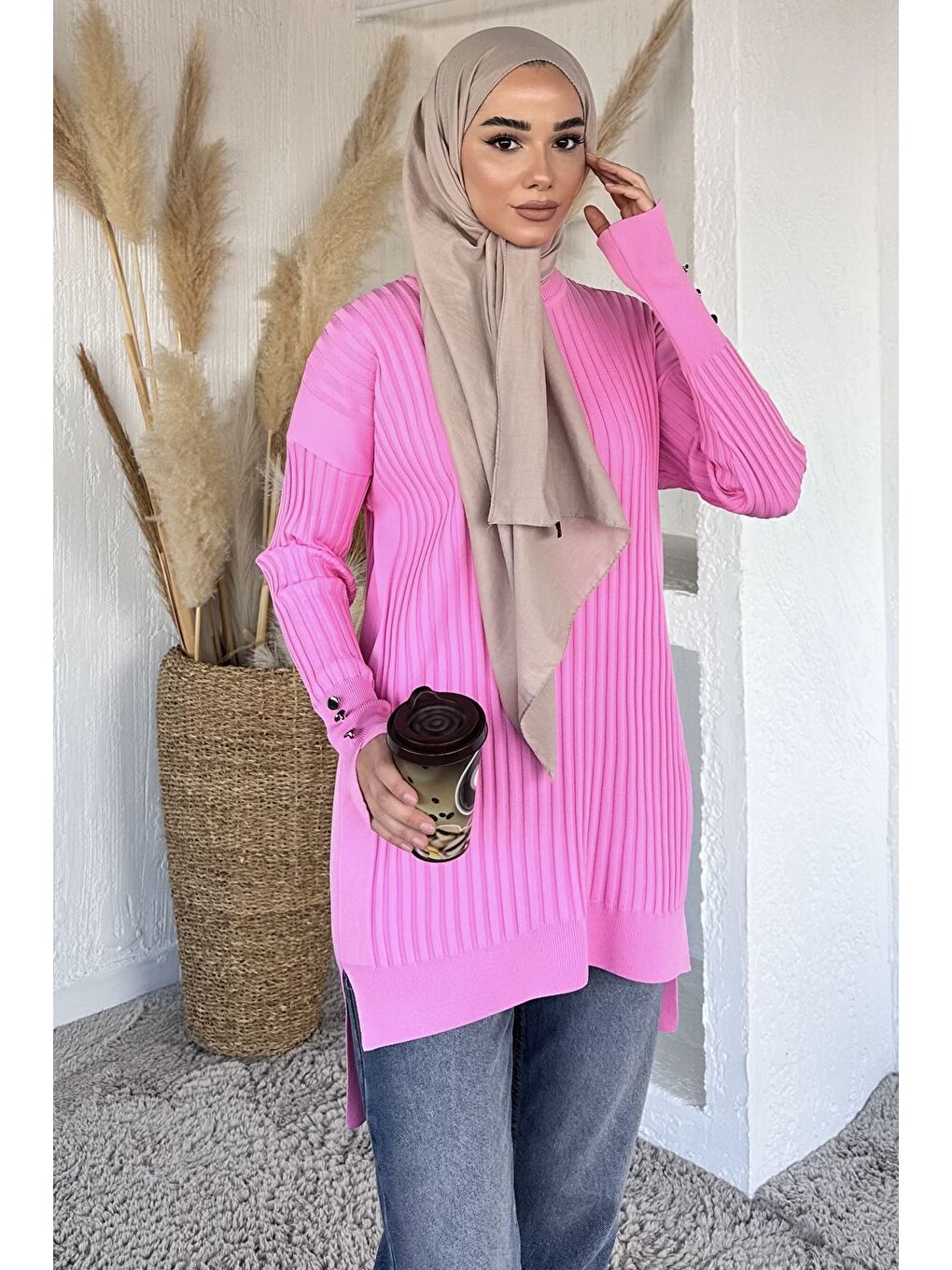 Pembe Gülseli Bisiklet Yaka Tesettür Triko Tunik