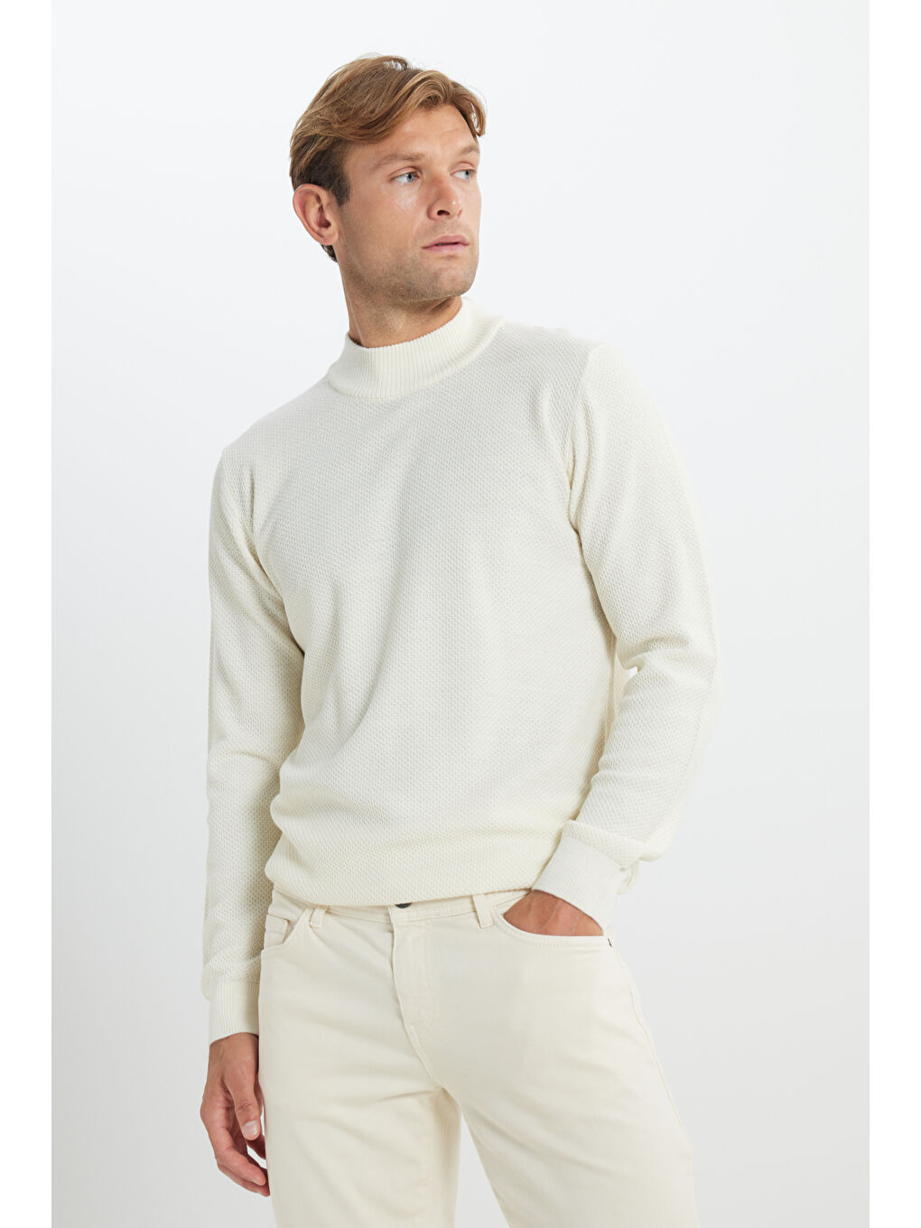 Erkek Ekru Sıcak Tutan Standart Fit Normal Kesim Yarım Balıkçı Yaka Yünlü Triko Kazak-2