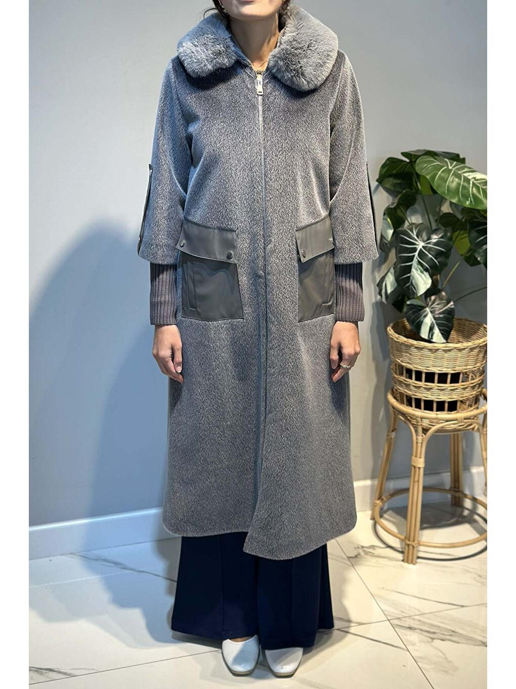 Deri Cep Detay Kürk Kaban 2596 Gri-4