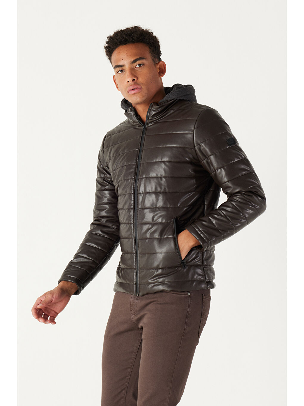 Erkek Kahverengi Standart Fit Normal Kesim Çıkarılabilir Kapüşonlu Mont-4