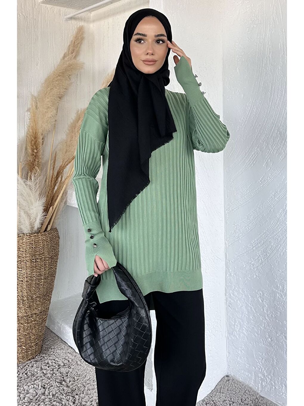 Yeşil Gülseli Bisiklet Yaka Tesettür Triko Tunik-3