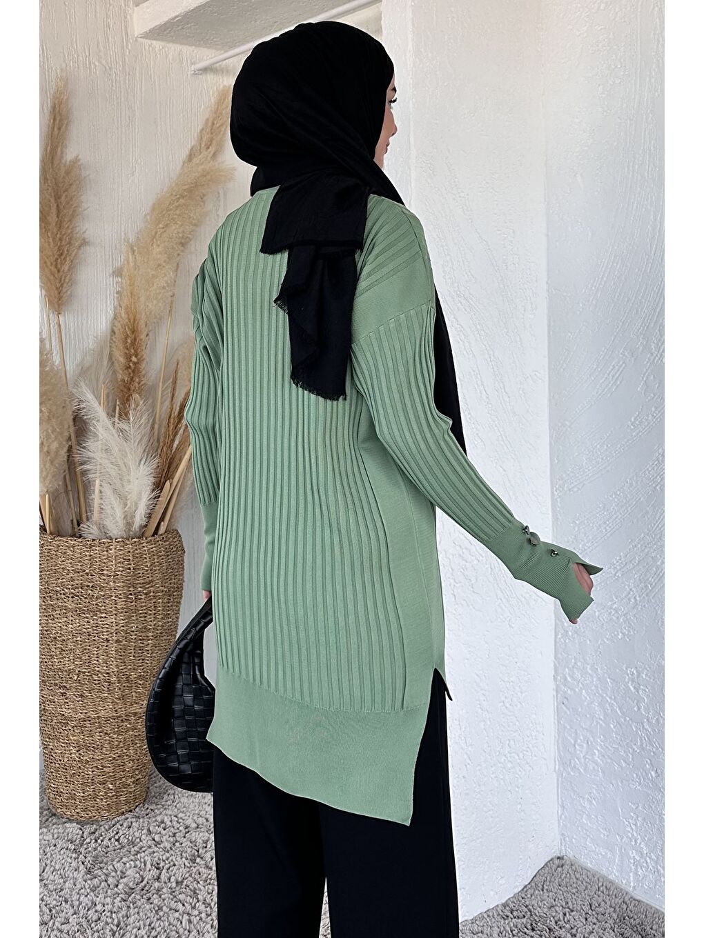 Yeşil Gülseli Bisiklet Yaka Tesettür Triko Tunik-4