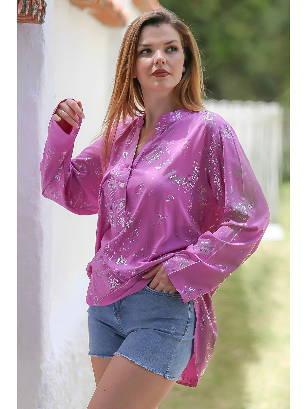 Fuşya Hakim Yaka Uzun Kol Düğmeli Varaklı Dokuma Casual Bluz-1