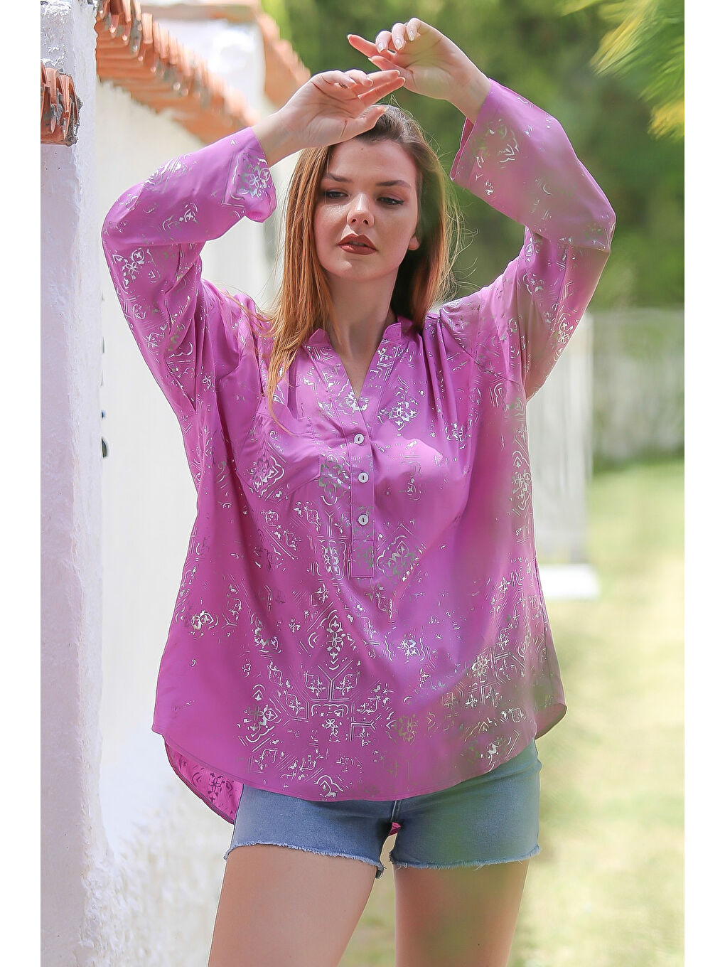 Fuşya Hakim Yaka Uzun Kol Düğmeli Varaklı Dokuma Casual Bluz-2