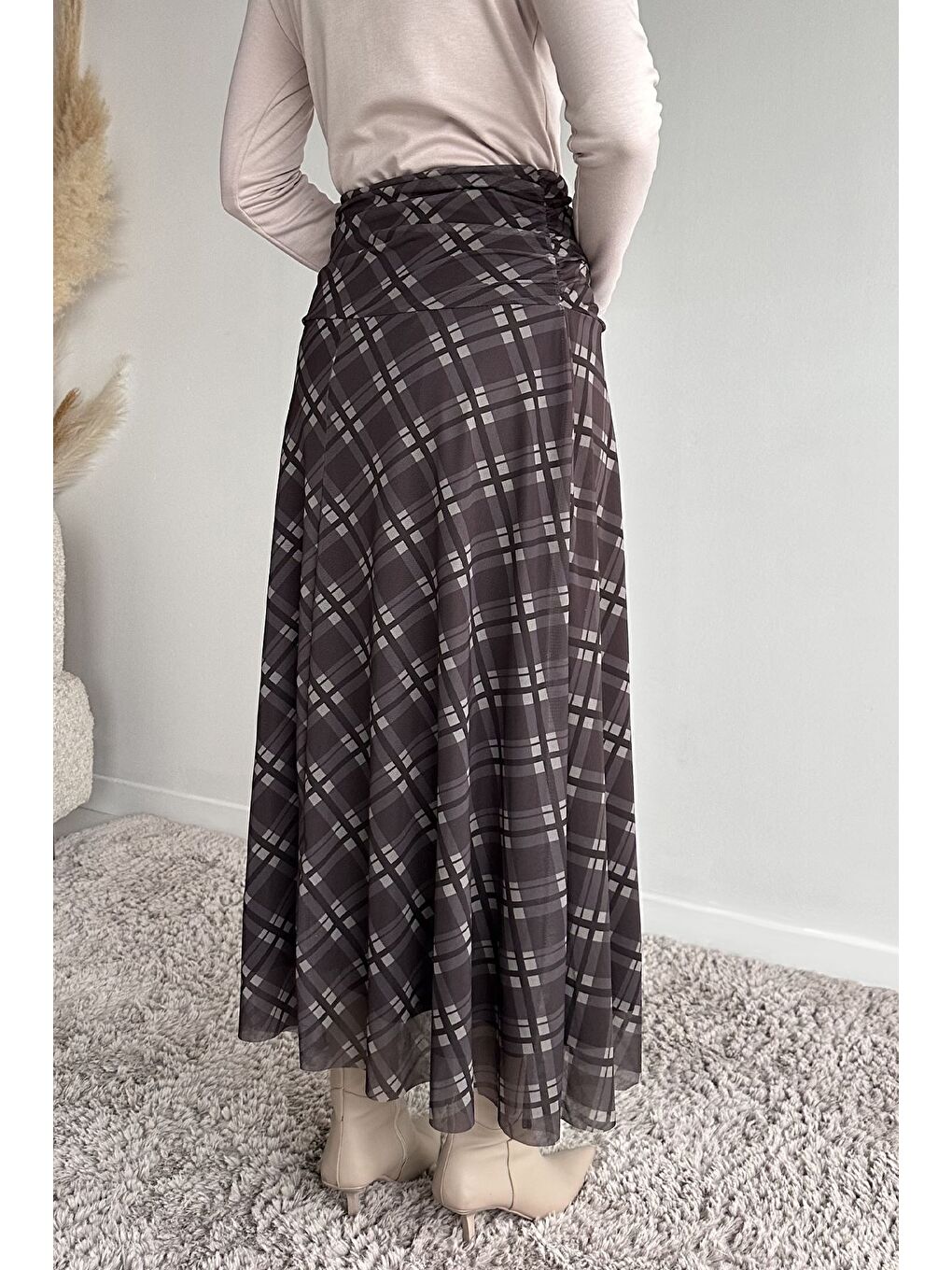 Kahverengi Bel Büzgü Detaylı Desenli Tesettür Kiloş Etek-4