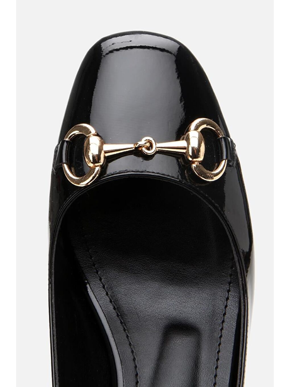 Kadın Rugan Siyah Tokalı Arkası Açık Topuklu Ayakkabı-6