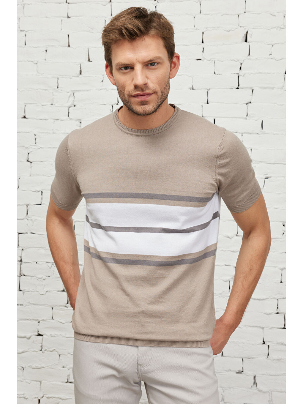 Bej Erkek Normal Kesim Bisiklet Yaka %100 Pamuk Kısa Kollu Çizgili Triko Tişört-1