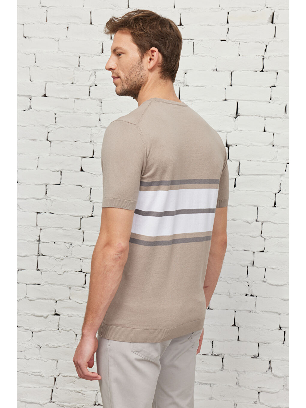 Bej Erkek Normal Kesim Bisiklet Yaka %100 Pamuk Kısa Kollu Çizgili Triko Tişört-4