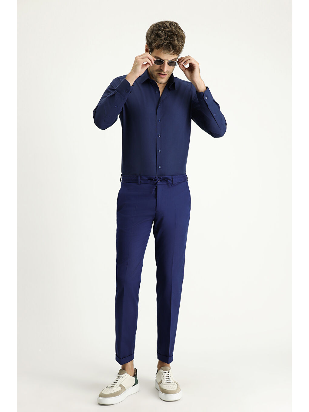 Lacivert Uzun Kollu Slim Fit Dar Kesim Klasik Pamuklu Kolay Ütülenebilir Gömlek-1