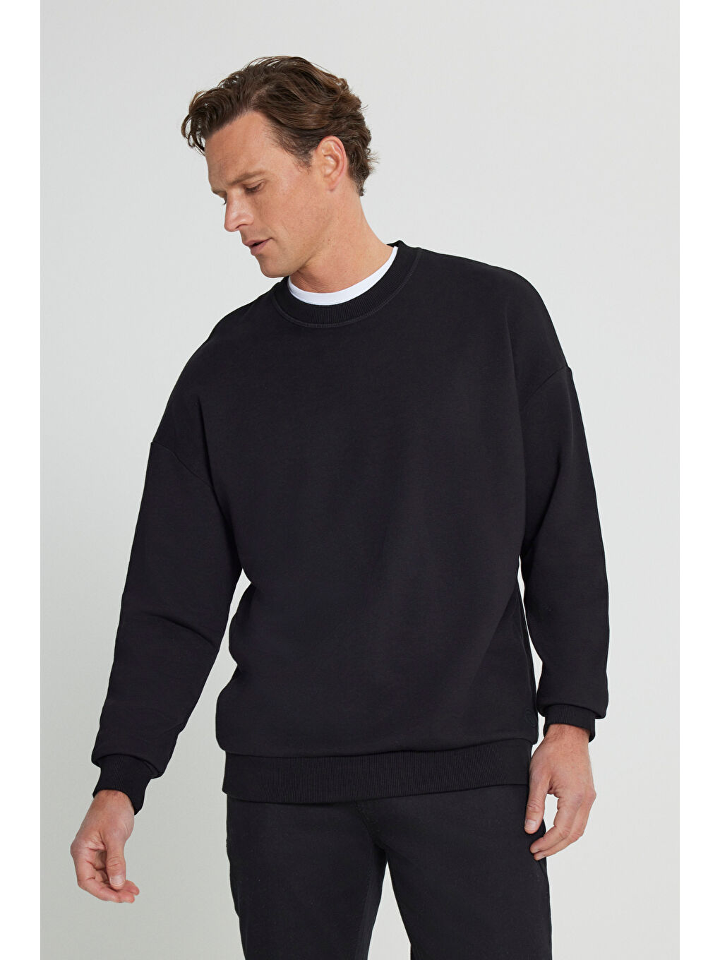 Erkek Siyah Oversize Bol Kesim 3 İplik Bisiklet Yaka Pamuklu Sweatshirt