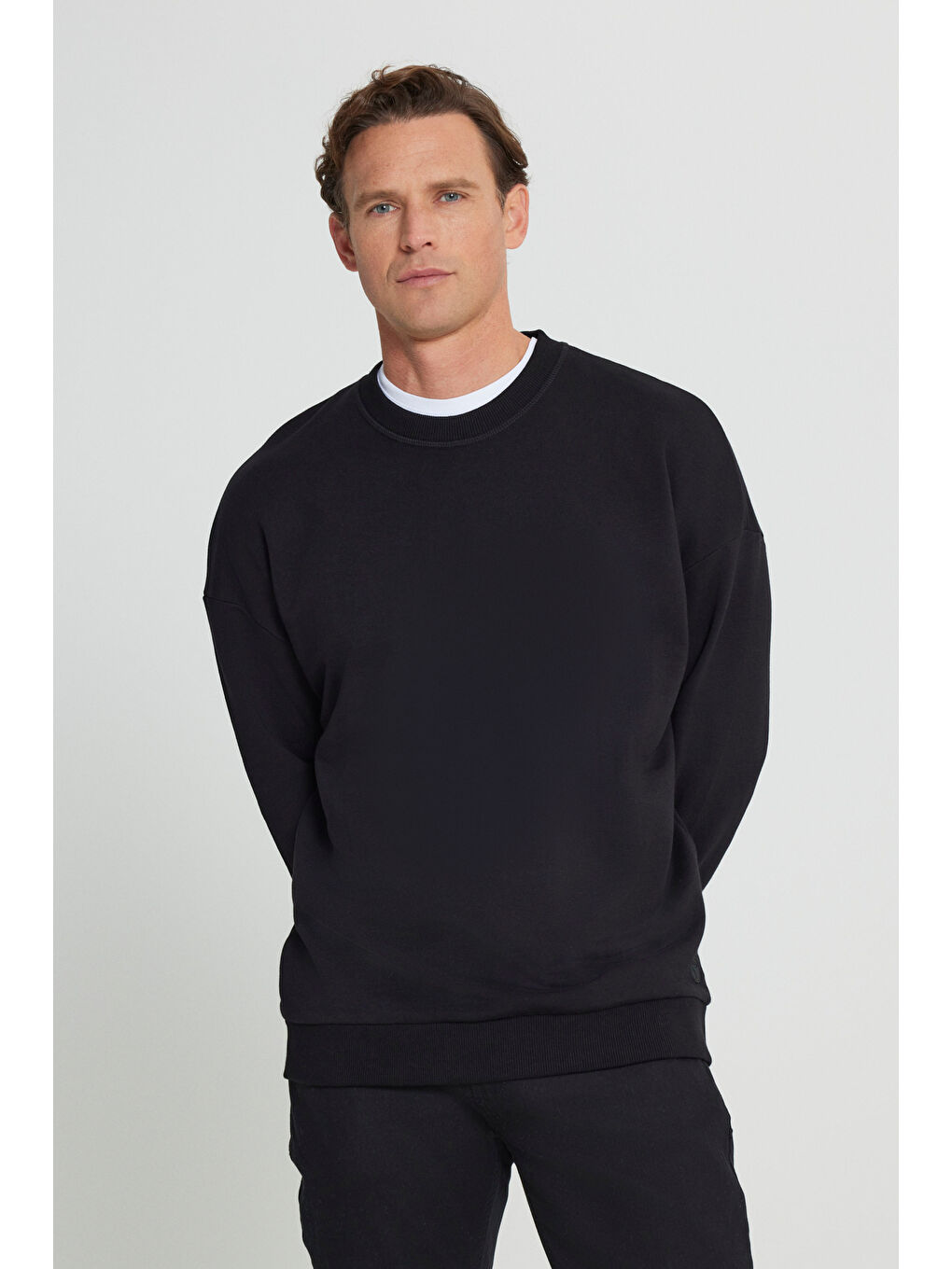 Erkek Siyah Oversize Bol Kesim 3 İplik Bisiklet Yaka Pamuklu Sweatshirt-2