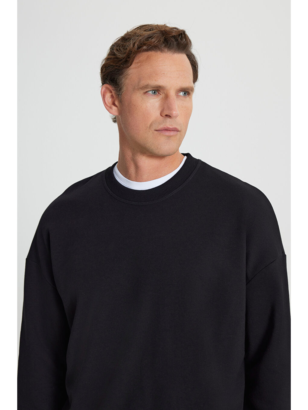 Erkek Siyah Oversize Bol Kesim 3 İplik Bisiklet Yaka Pamuklu Sweatshirt-3