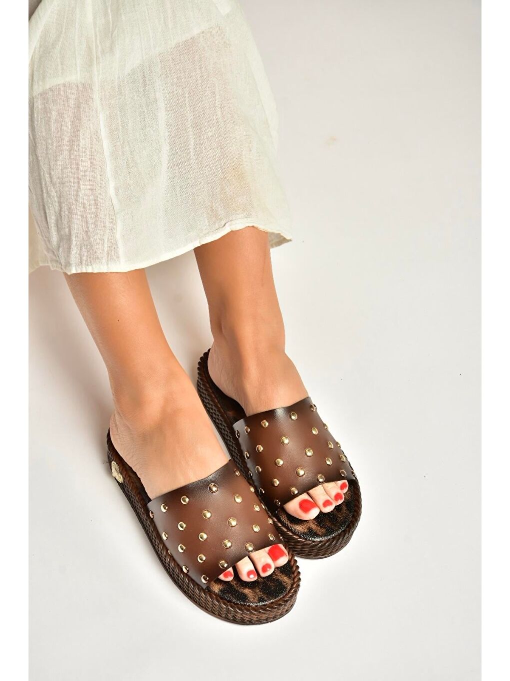 Kahverengi Kadın Terlik Y390400003-1