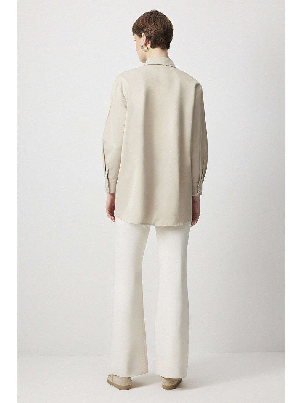 Bej Pul Detaylı Relax Fıt Gömlek-2