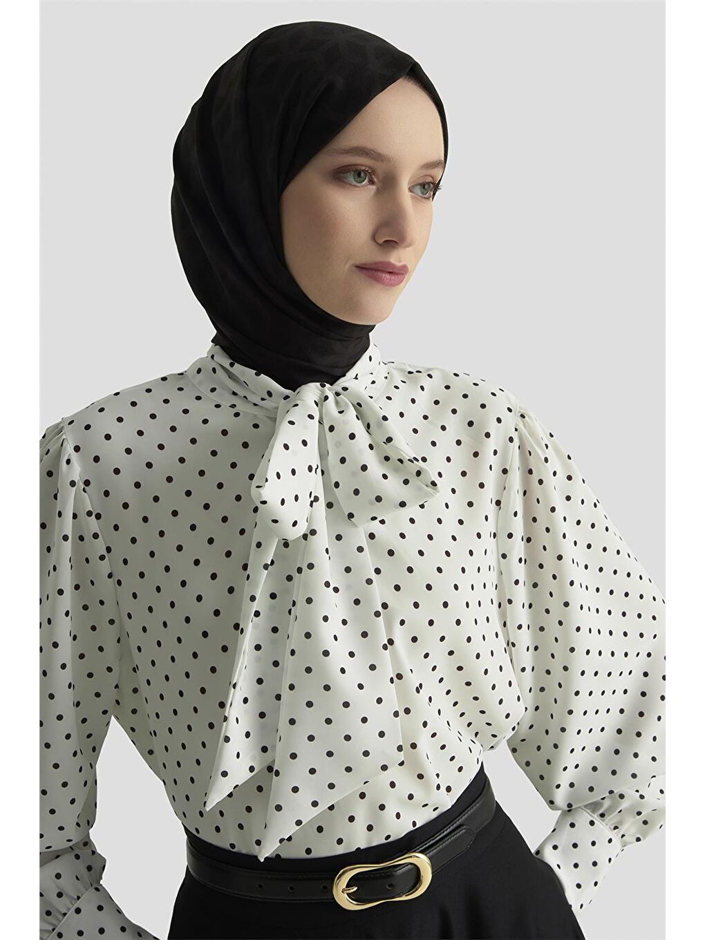 Fular Detaylı Puantiyeli Bluz 25Kd1006 Beyaz-3