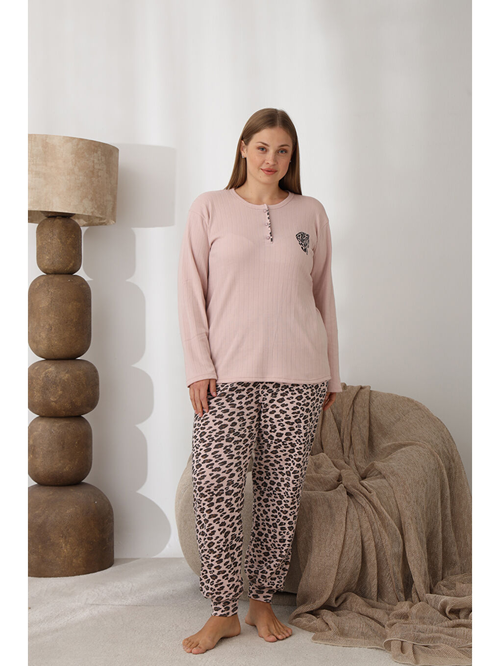 Bej Şardonlu İnterlok Kumaş Büyük Beden Kışlık Kadın Pijama Takımı 1250