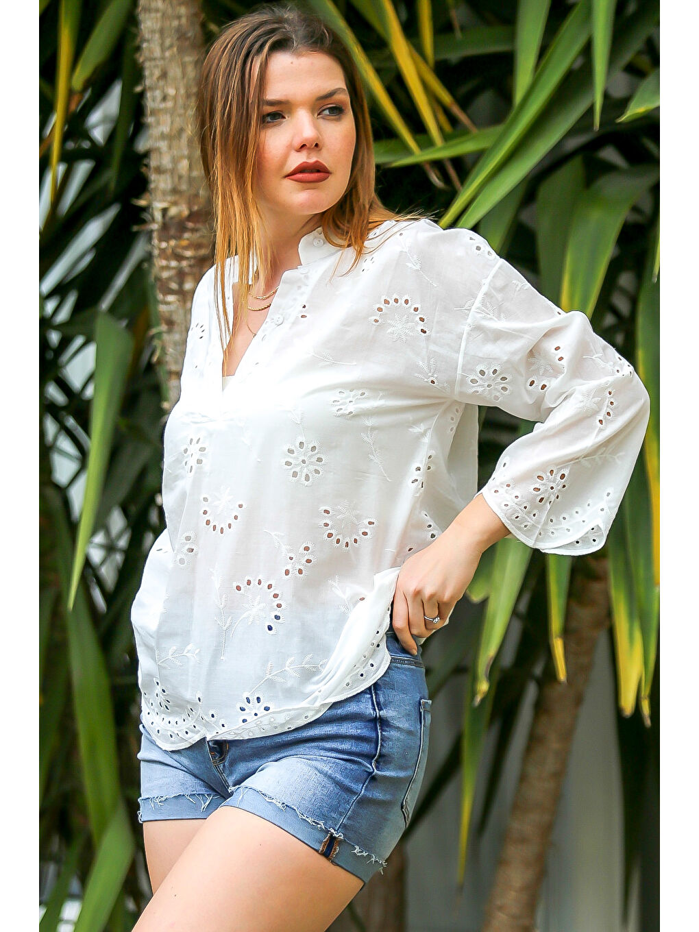 Beyaz Hakim Yaka Uzun Kol Fistolu Dokuma Casual Bluz-2