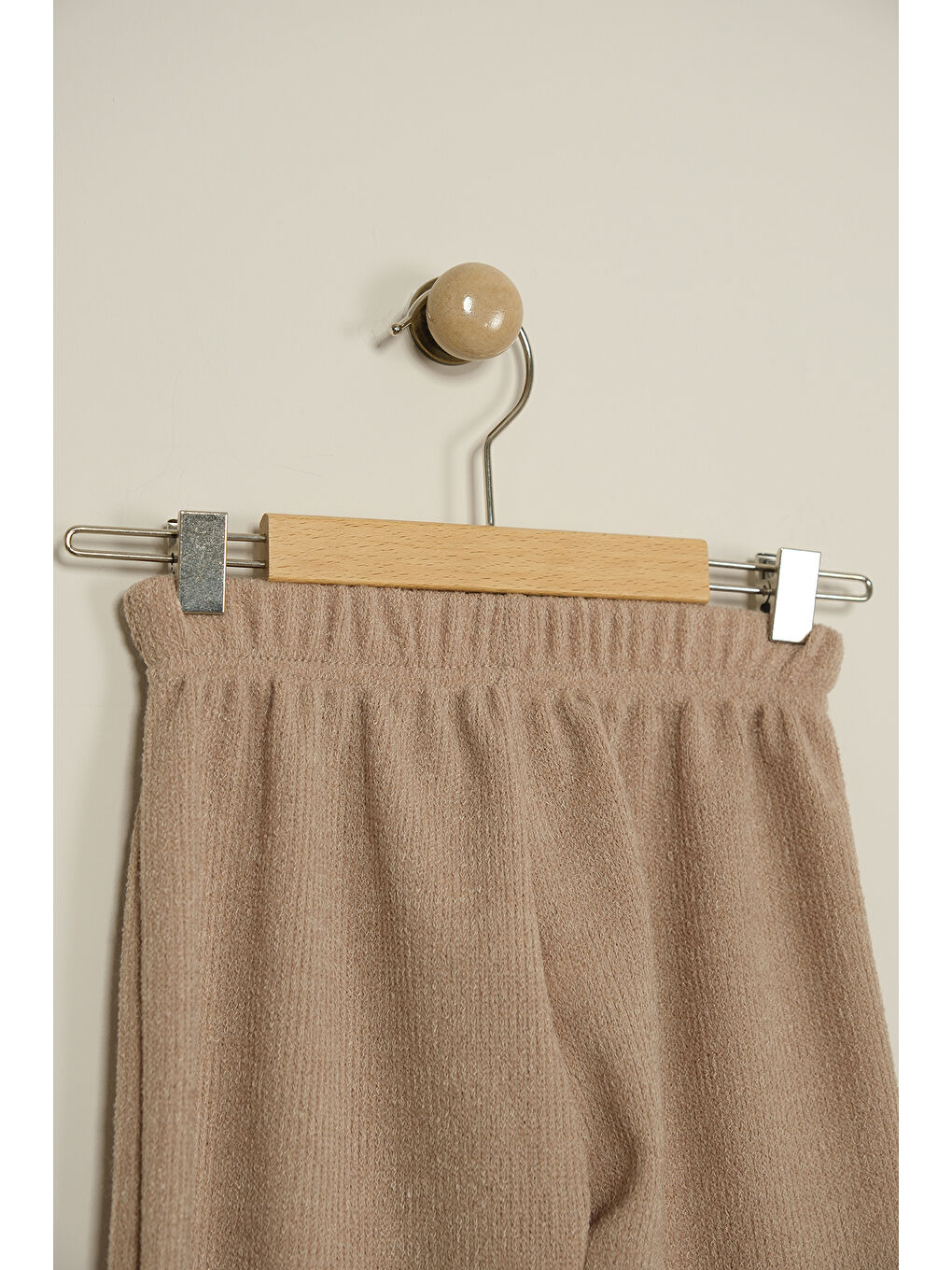 Kahverengi Kız Çocuk Bluzlu Süveterli Pantolonlu Üçlü Takım TKM.7070-8