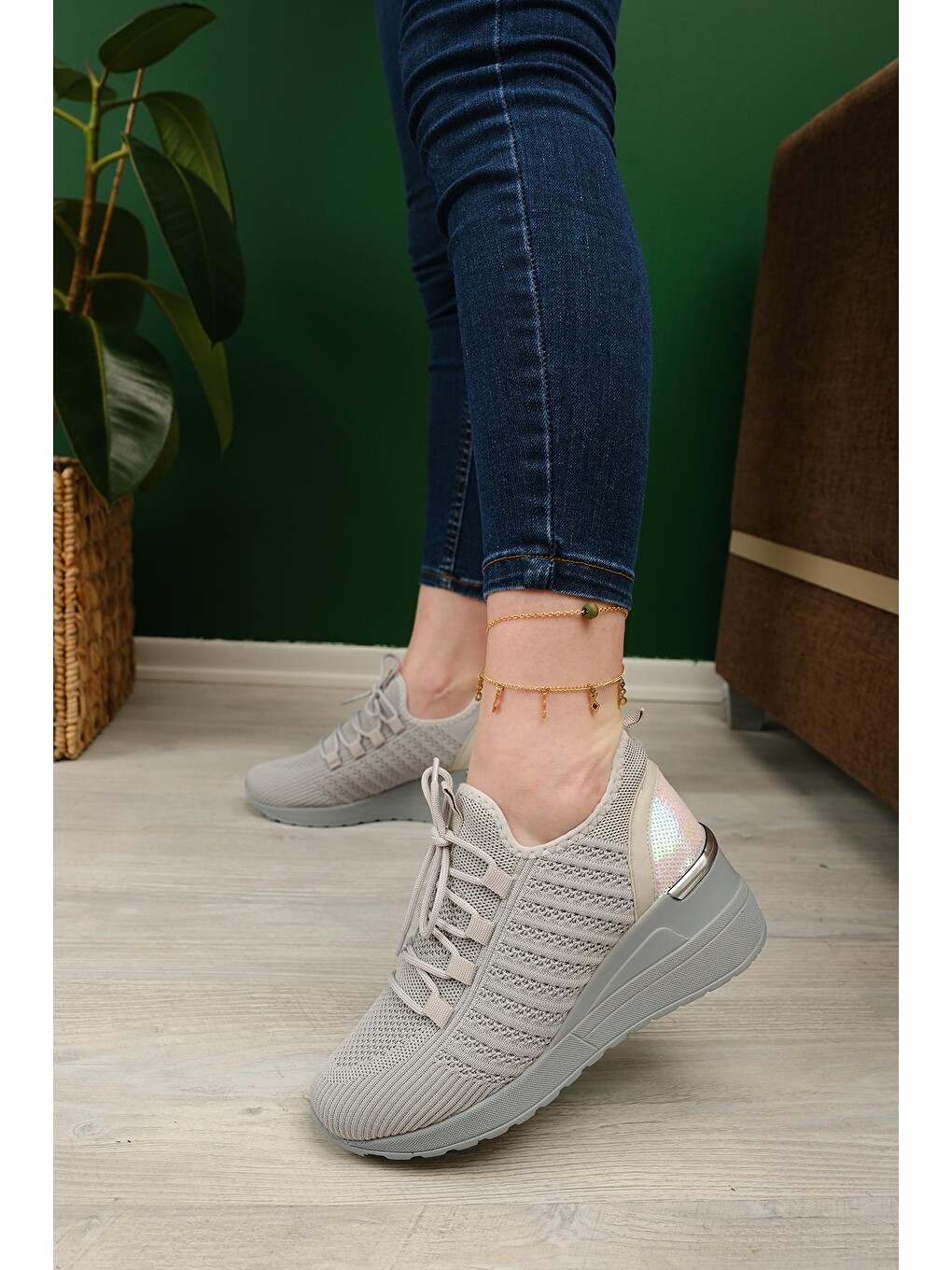 Gri Delisle Fileli Kalın Topuklu Kadın Sneaker