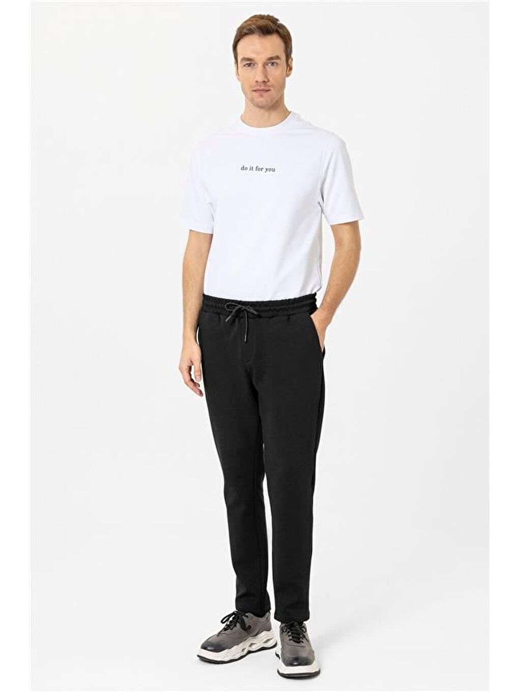 Siyah Regular Düz Jogger Pantolon