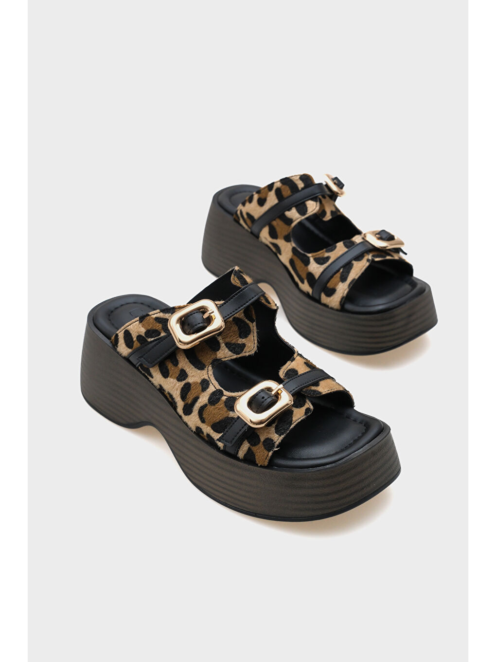 Kahverengi Masha Dolgu Topuklu Çift Tokalı Kadın Terlik-1