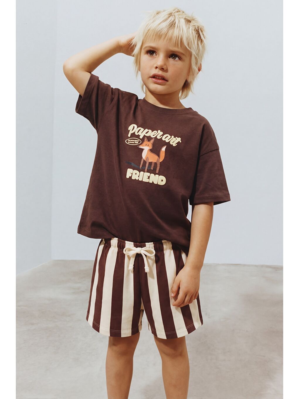 Karışık Unisex Çocuk Pamuklu Kahverengi Tilki Baskılı T-Shirt Şort Takım