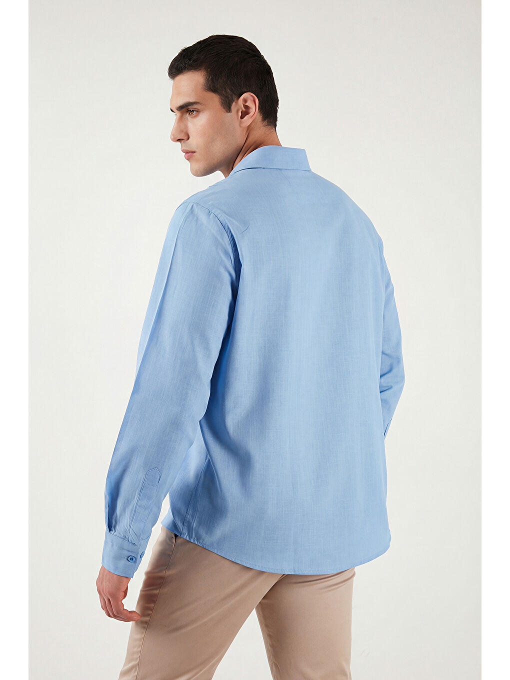 Mavi Pamuk ve Keten Karışımlı Regular Fit Klasik Yaka Uzun Kollu Gömlek CF26S1210134-6
