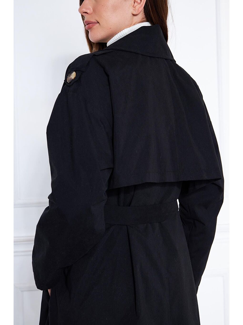 Siyah Kadın Garnilli Karikatür Baskılı Trençkot-5