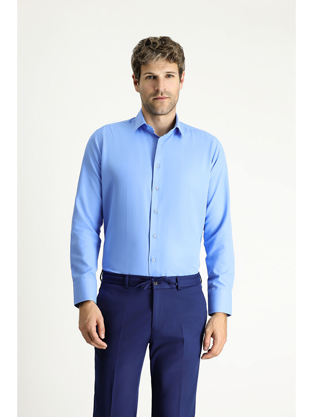 Mavi Uzun Kollu Slim Fit Dar Kesim Klasik Pamuklu Kolay Ütülenebilir Gömlek