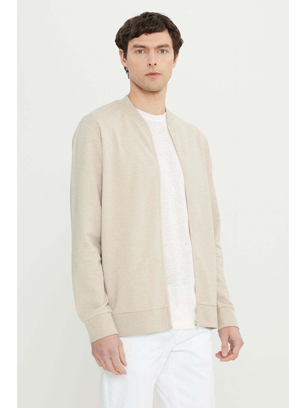 Erkek Bej Pamuklu Standart Fit Normal Kesim Kolej Yaka Yan Cep Sweatshirt-2