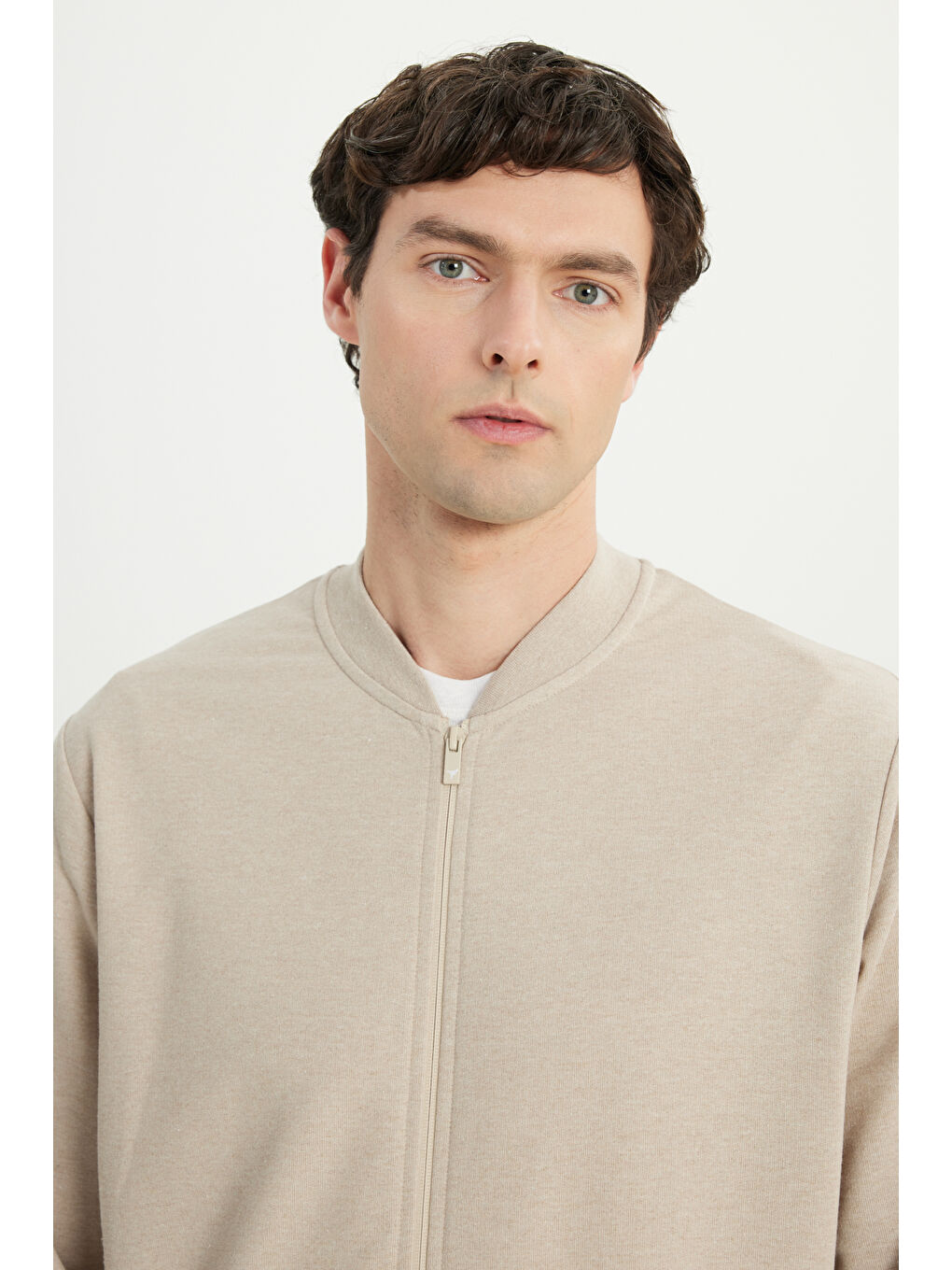 Erkek Bej Pamuklu Standart Fit Normal Kesim Kolej Yaka Yan Cep Sweatshirt-3