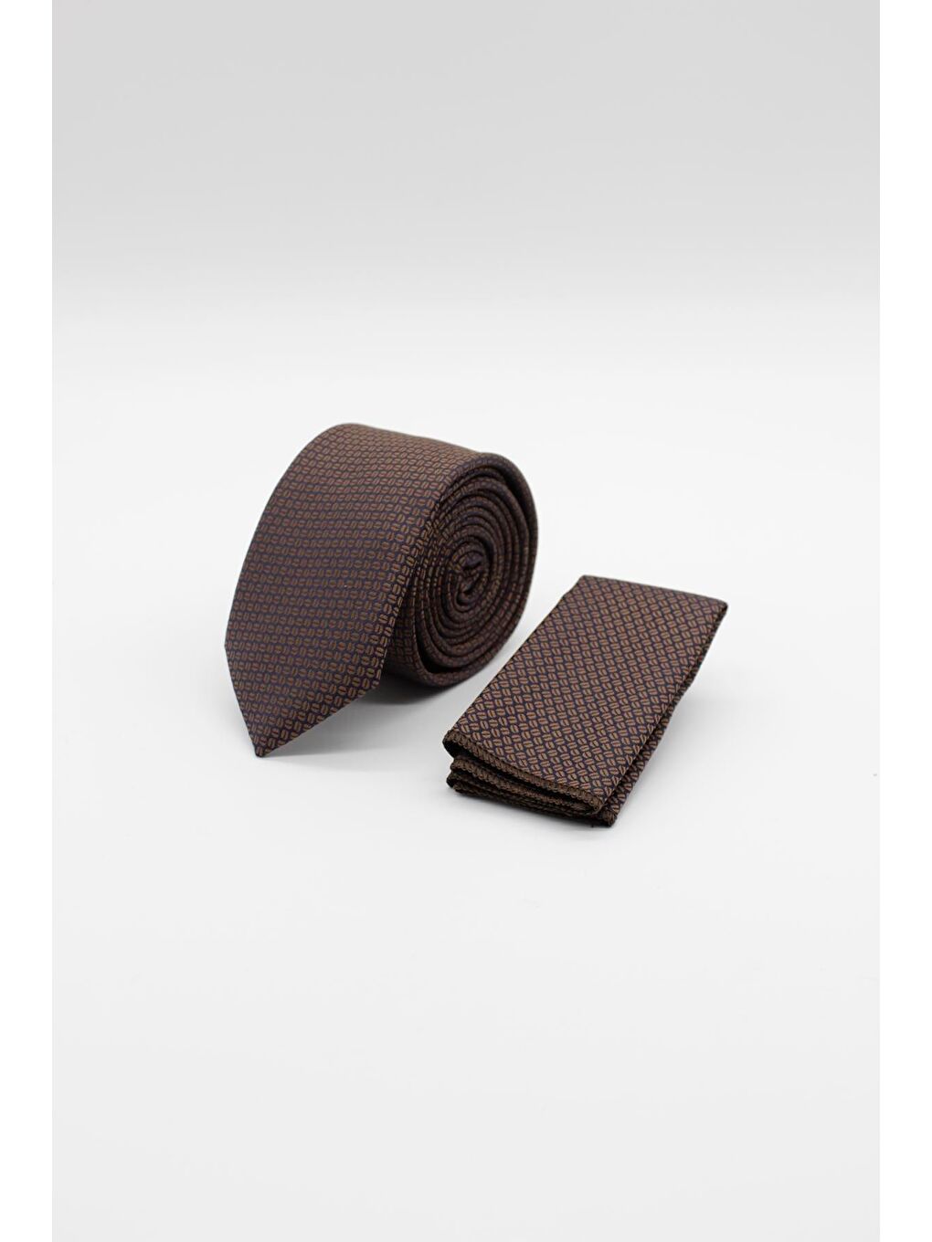 Koyu Kahverengi Desenli Kravat 1090240142
