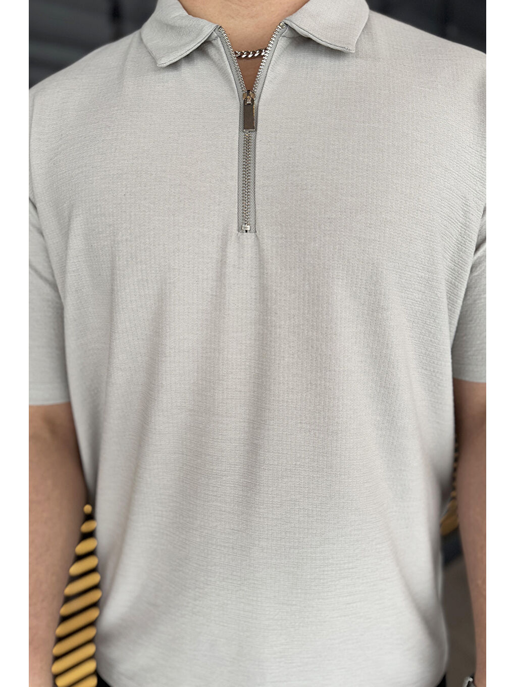 Gri Erkek Polo Yaka Yarım Fermuarlı Tişört-2