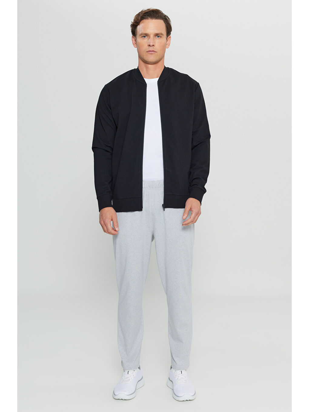 Erkek Siyah Pamuklu Standart Fit Normal Kesim Kolej Yaka Yan Cep Sweatshirt-1