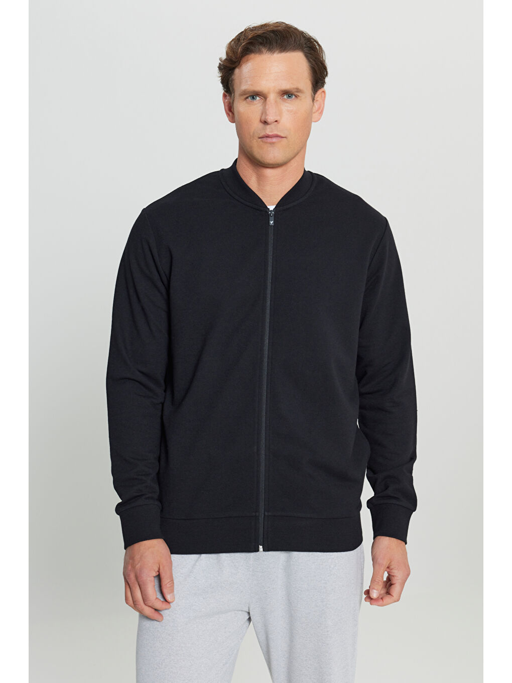 Erkek Siyah Pamuklu Standart Fit Normal Kesim Kolej Yaka Yan Cep Sweatshirt-2