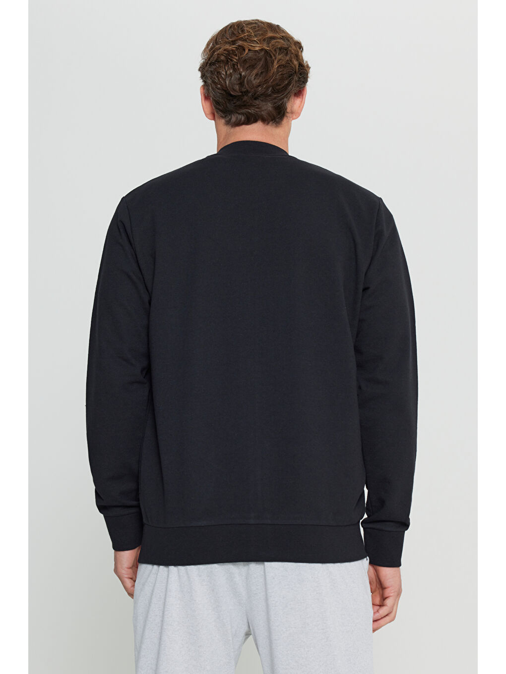 Erkek Siyah Pamuklu Standart Fit Normal Kesim Kolej Yaka Yan Cep Sweatshirt-4