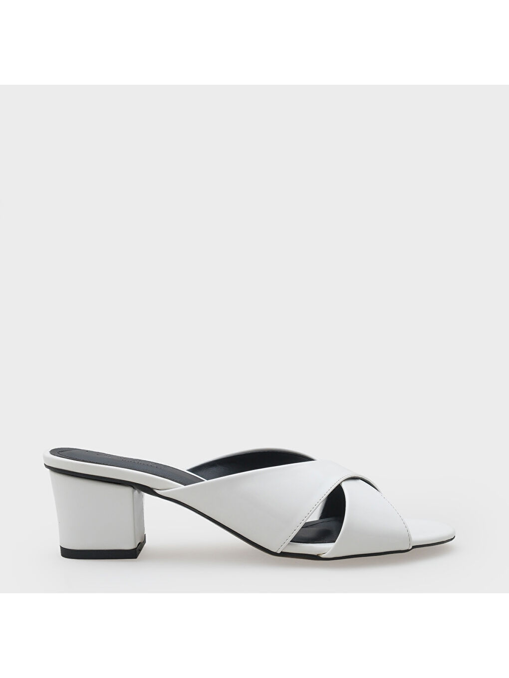 Beyaz Taya Orta Topuklu Çapraz Bantlı Kadın Terlik-1