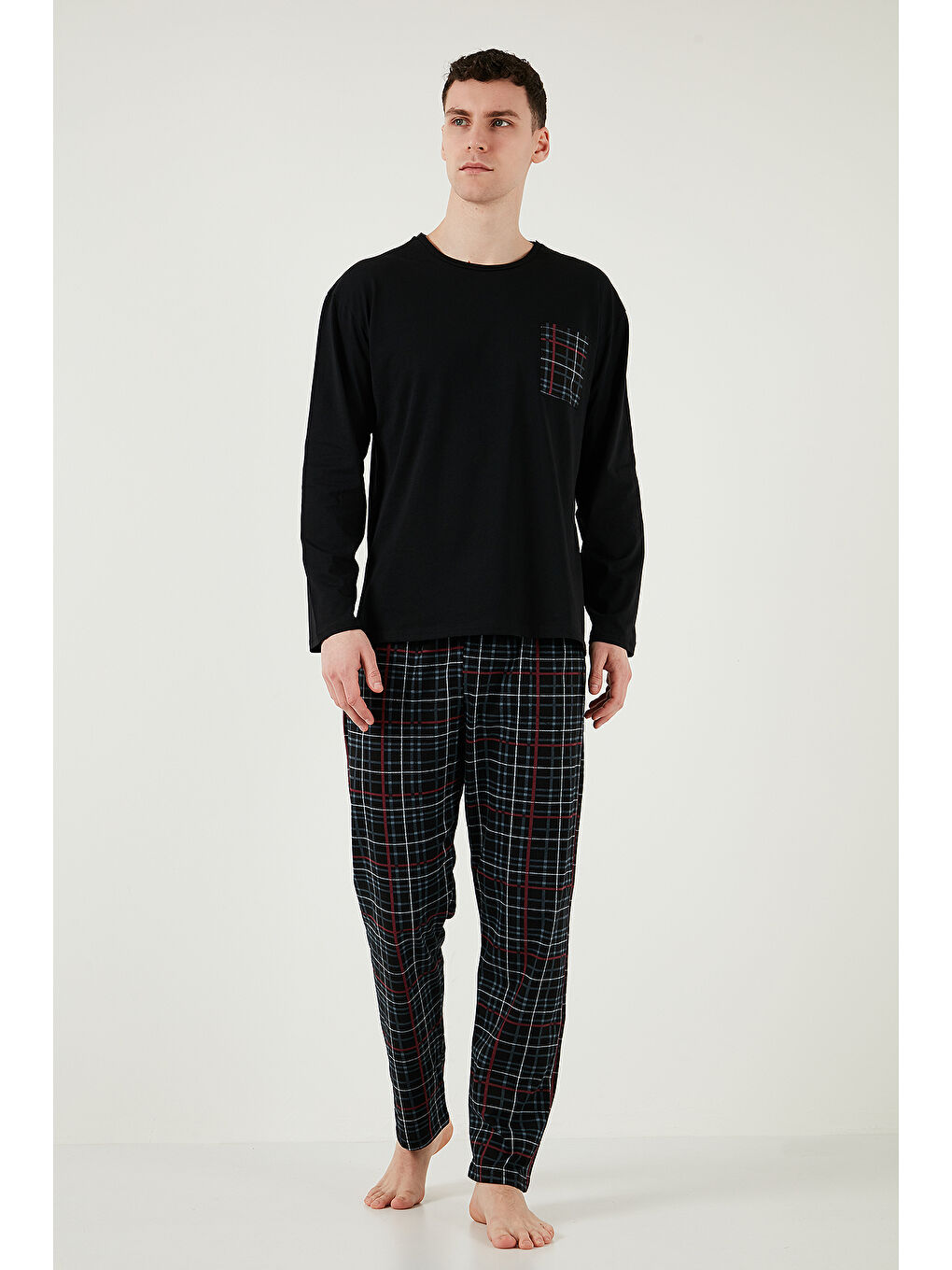 Siyah Pamuklu Regular Fit Kareli 2'li Paket Pijama Takımı 657200120S2-2