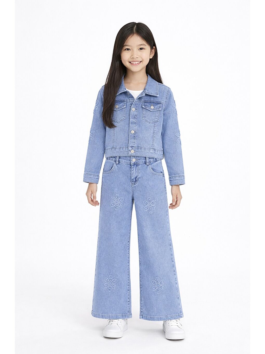 Mavi Çiçek Nakışlı Jean Ceket ve Pantolonlu Kız Çocuk 2li Takım 23737