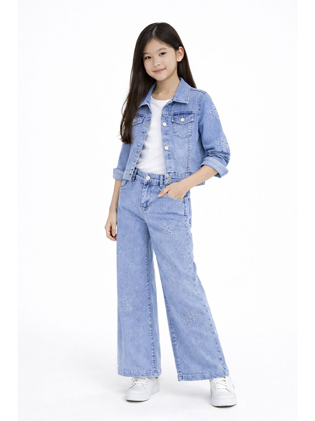 Mavi Çiçek Nakışlı Jean Ceket ve Pantolonlu Kız Çocuk 2li Takım 23737-3