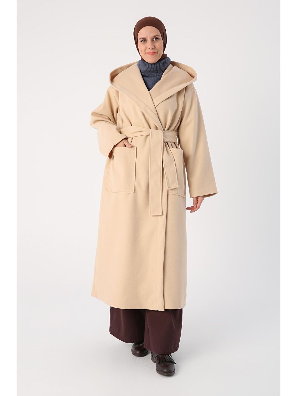 Açık Bej Kapüşonlu Kemerli Kaşe Kaban-1