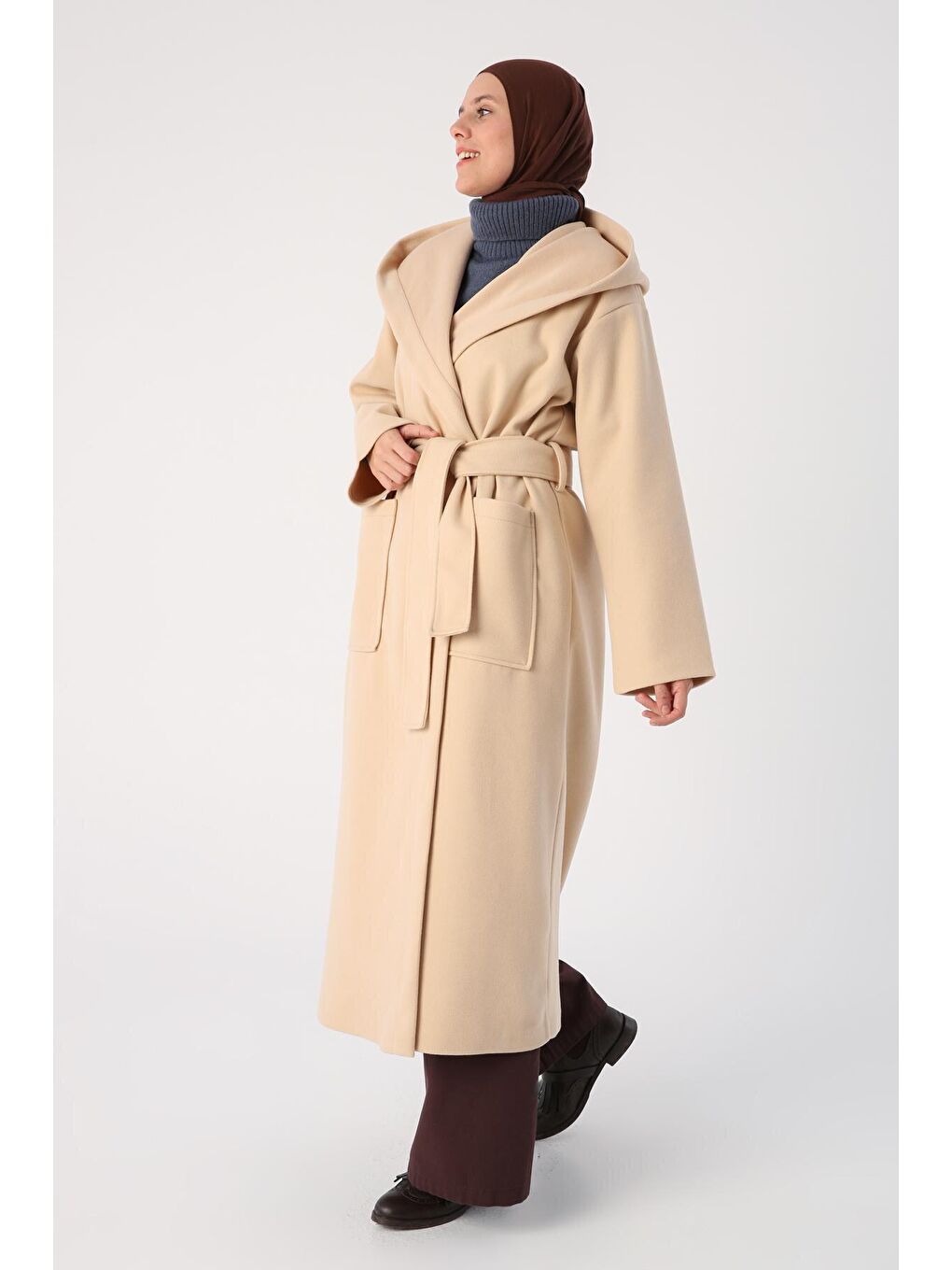 Açık Bej Kapüşonlu Kemerli Kaşe Kaban-2
