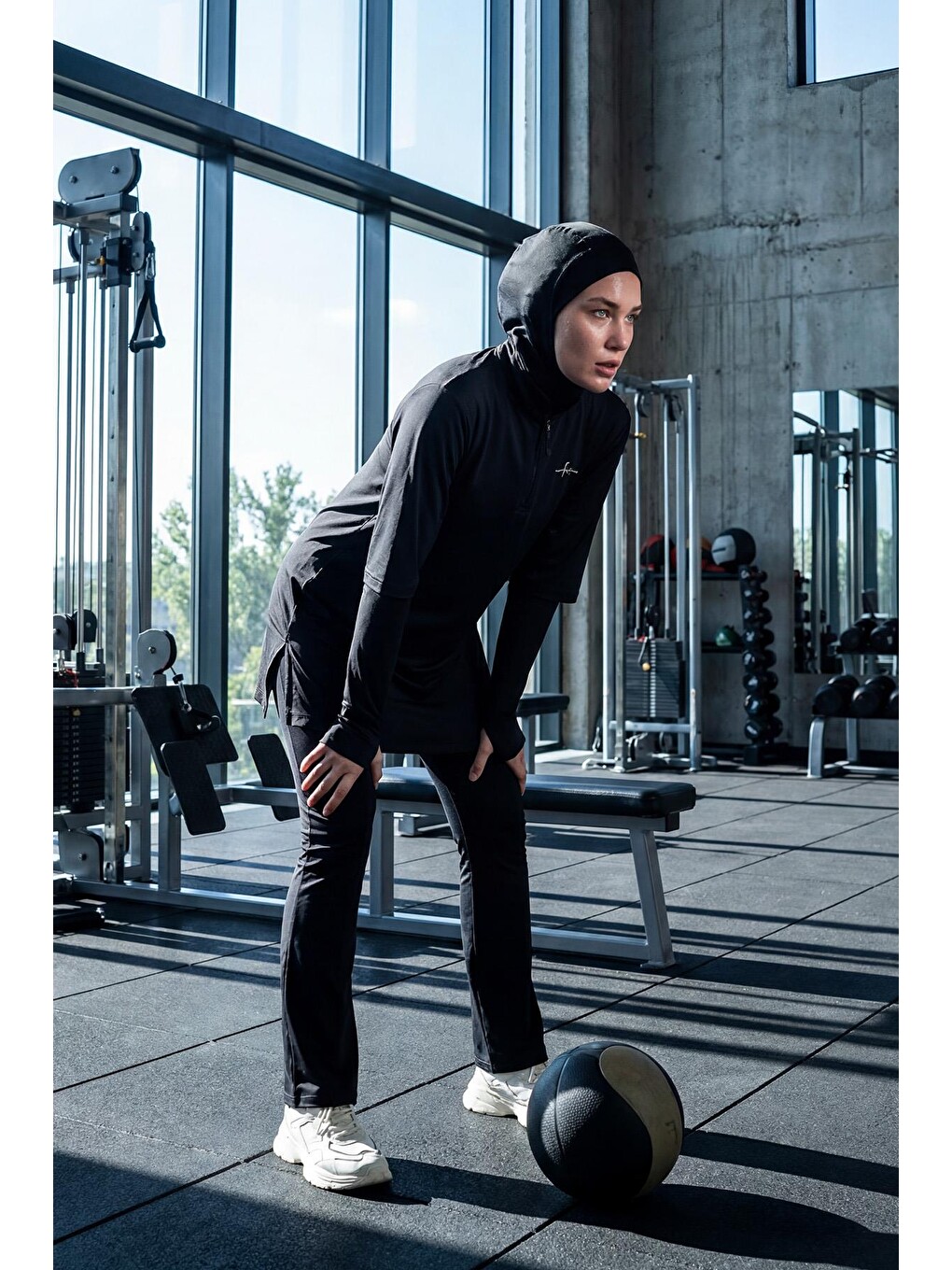 Active H-Per Fit Yakası Fermuarlı Siyah Tesettür Antrenman Üstü Act-31-1