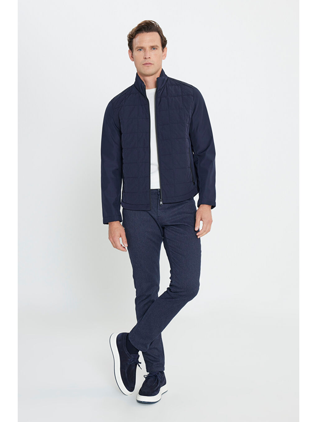 Erkek Lacivert Standart Fit Normal Kesim Dik Yaka Desenli Kapitone Mont-1