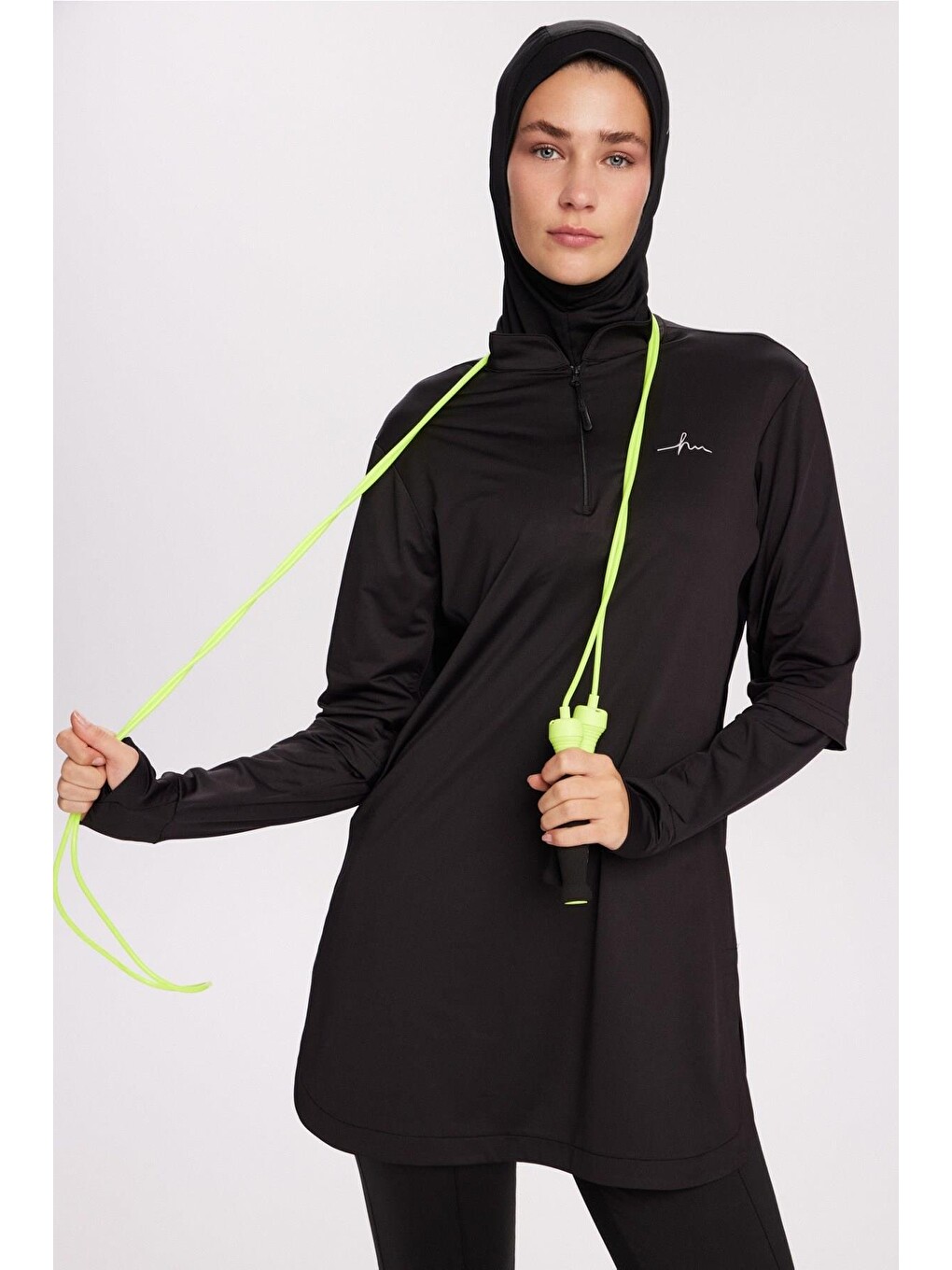 Active H-Per Fit Yakası Fermuarlı Siyah Tesettür Antrenman Üstü Act-31-4