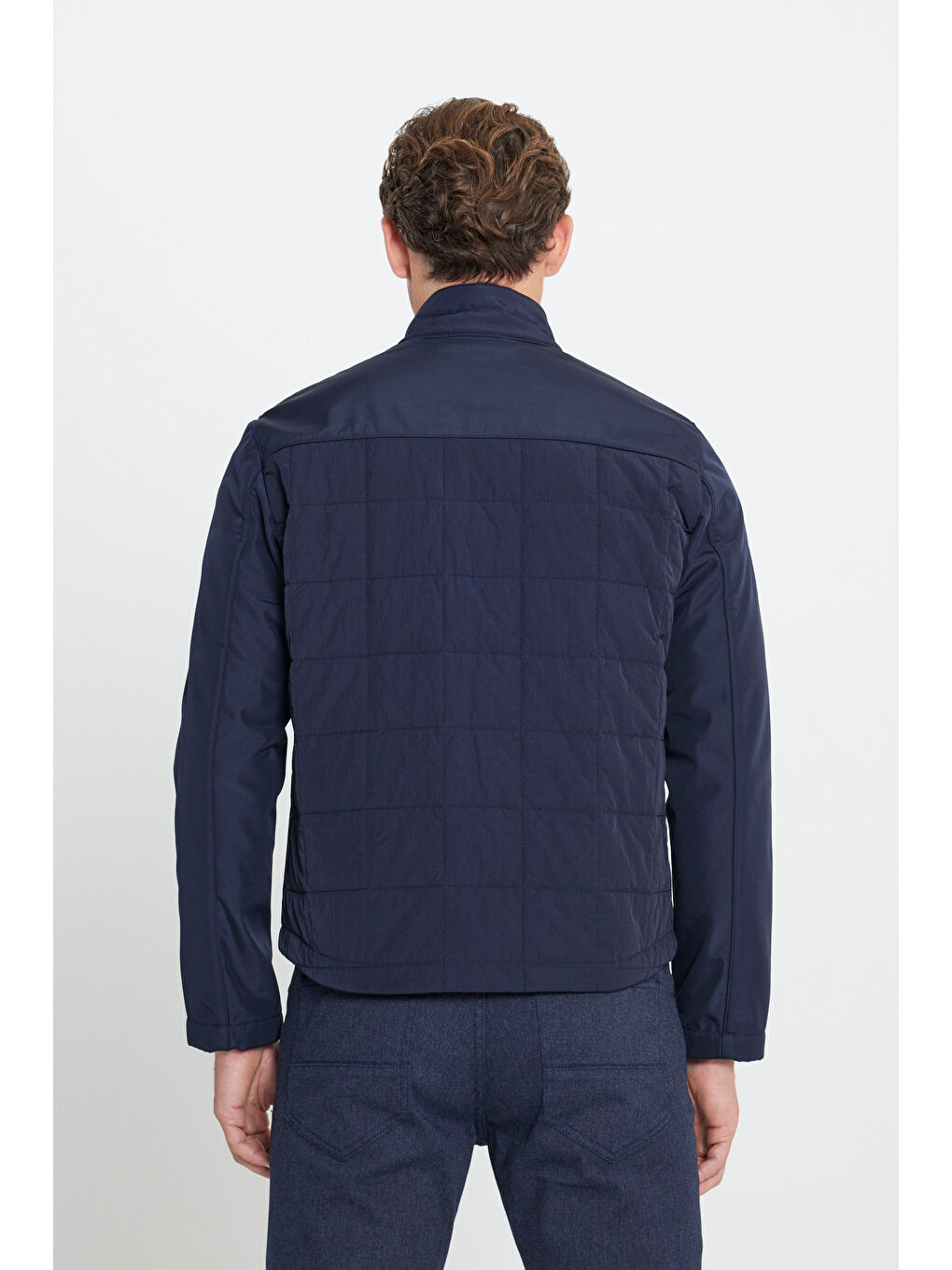 Erkek Lacivert Standart Fit Normal Kesim Dik Yaka Desenli Kapitone Mont-4