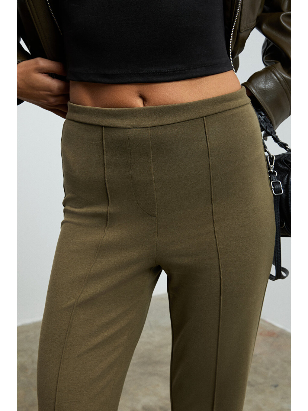 Kalyysıa Kadın Yüksek Bel Geniş Paçalı Slim Fit Haki Pantolon-4