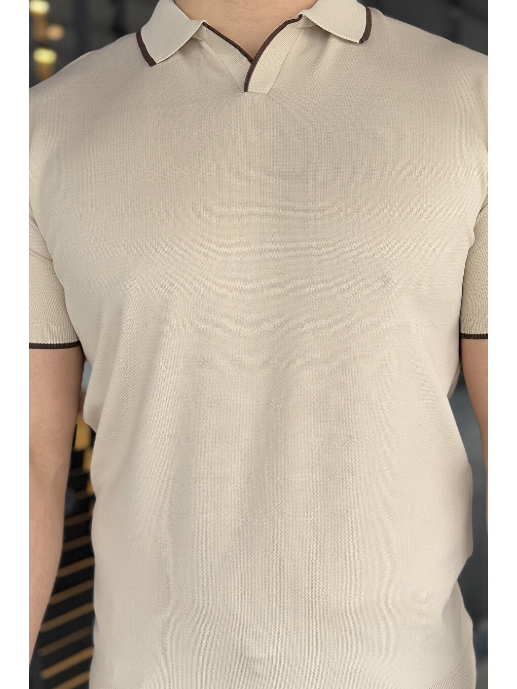 Bej Erkek Yaka Çizgi Detaylı Polo Yaka Triko Tişört-2