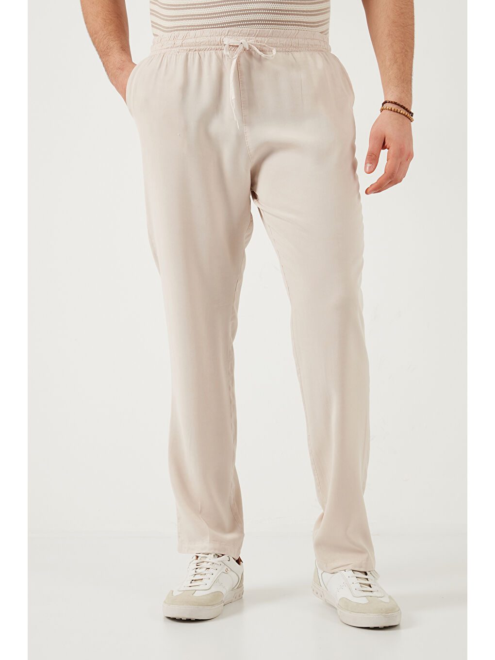 Bej Regular Fit Normal Bel Düz Paça Pantolon 6689255-3